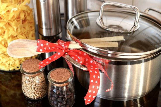 découvrez les meilleures options de revêtements de sol pour votre cuisine. des matériaux durables et esthétiques pour sublimer votre espace culinaire tout en garantissant une facilité d'entretien.