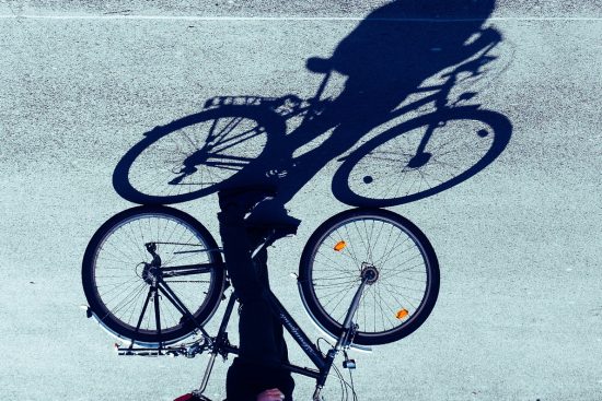 découvrez une gamme passionnante d'activités de plein air, allant de la randonnée à l'escalade, en passant par le vélo et le camping. profitez des bienfaits de la nature tout en vous amusant et en vous défiant dans des environnements magnifiques.