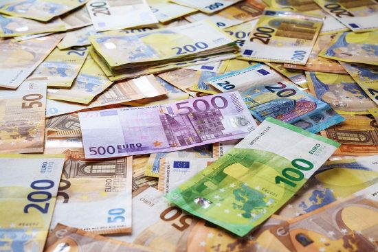 découvrez des astuces pratiques pour économiser de l'argent au quotidien. que ce soit pour réduire vos dépenses, optimiser votre budget ou investir intelligemment, nos conseils vous aideront à améliorer votre situation financière tout en simplifiant votre vie.
