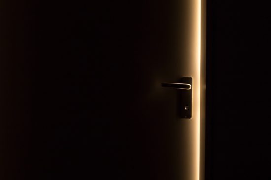 découvrez notre guide complet sur la sélection de portes, vous aidant à choisir le meilleur modèle pour votre espace. explorez différents styles, matériaux et conseils pratiques pour sublimer votre intérieur.