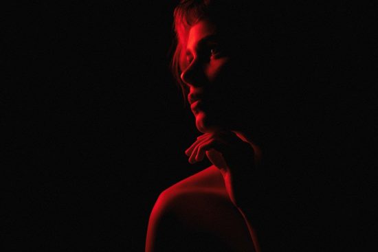 découvrez l'art de l'éclairage avec notre guide complet sur le lighting. apprenez à transformer vos espaces grâce à des conseils pratiques, des tendances modernes et des solutions adaptées pour créer l'ambiance parfaite.