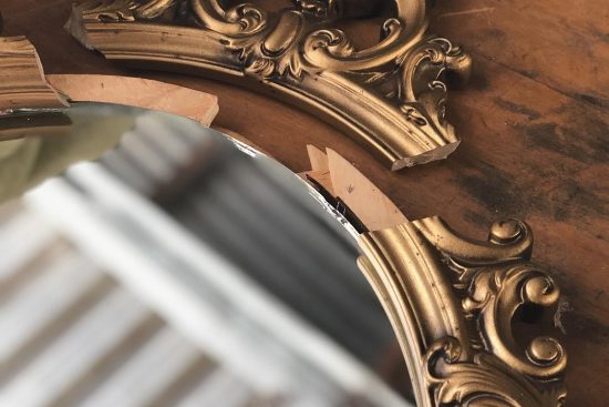 découvrez notre sélection diversifiée de miroirs qui allient fonctionnalité et esthétique. parfaits pour embellir votre intérieur, nos miroirs ajoutent une touche d'élégance à chaque pièce tout en créant une impression d'espace. explorez nos designs modernes et classiques pour trouver le miroir idéal qui reflète votre style.
